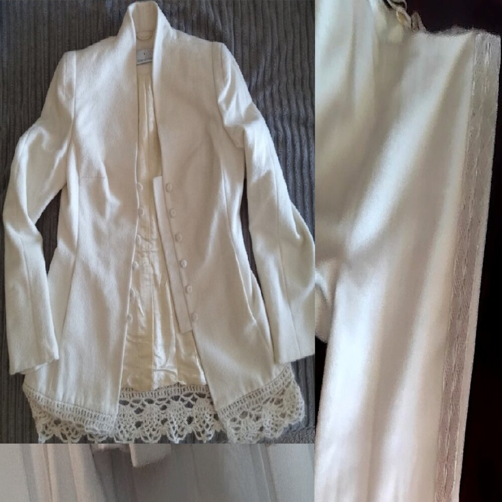 Liliana Castellanos (jacket) and Beatrice Canedo (pants) baby alpaca suit 4/6
